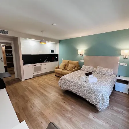 Esenzia Aranda Apartment